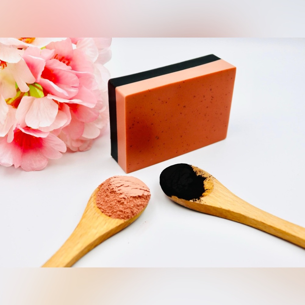CHARCOAL &  CLAY 
(SOAP FOR FACE & BODY)